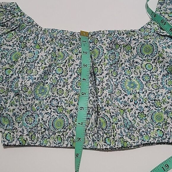 Delfina Crop Top   - Picture 7 of 10